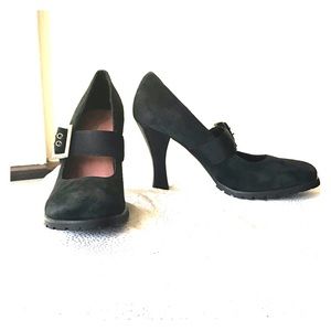 Colin Stuart Leather Pumps